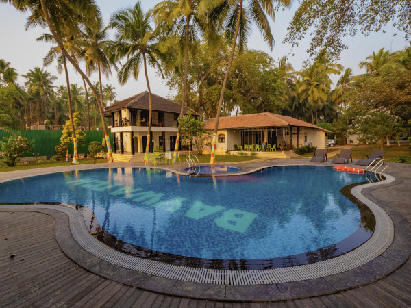 ILIF 2707 Baywatch Villa - Sea side Elegance